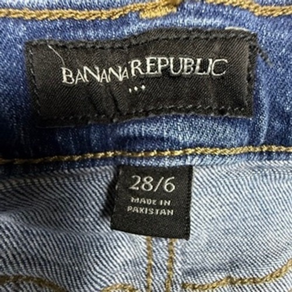 Banana Republic Womens Medium Wash 4 Inch Denim‎ Shorts Blue Size 28/6 536130-00 - Picture 3 of 10